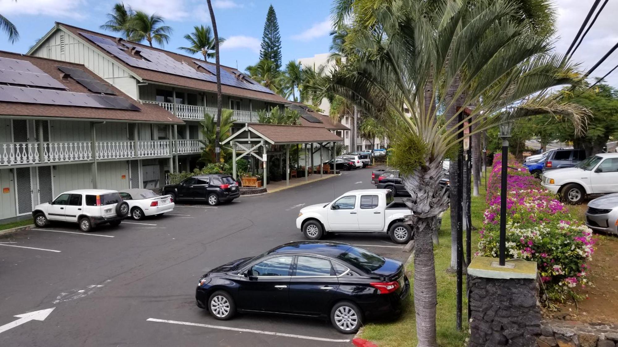Downtown Hawaiian Theme Condo With Hot Tub, Pool & Beach - Kona Islander Inn Kailua-Kona Exterior photo